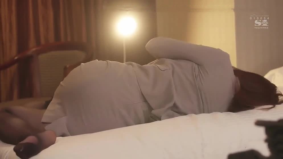 AI换脸高圆圆：老公夜班不归，饥渴人妻自慰泄欲 [无码破解]